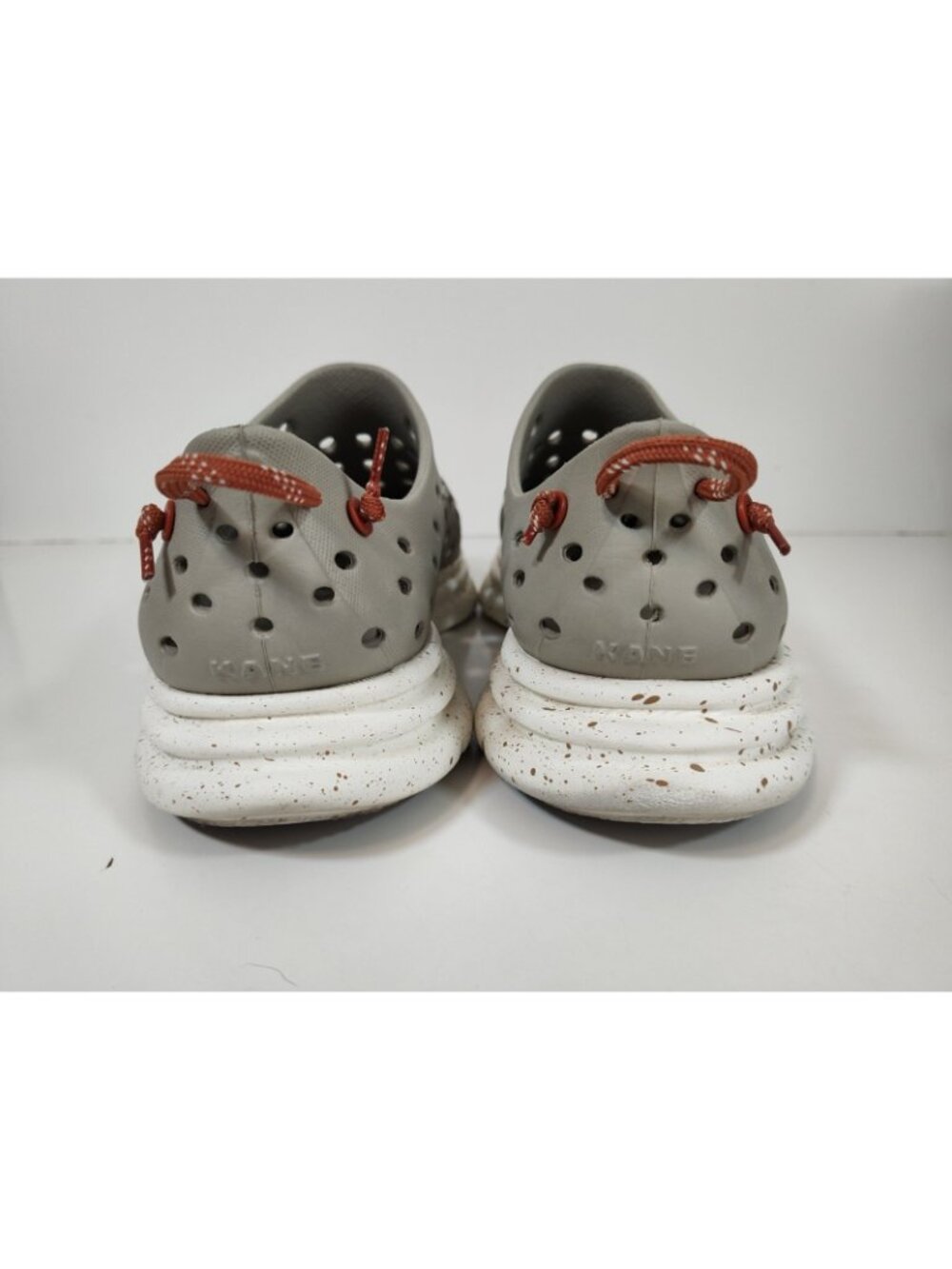 Kane Revive Active Recovery Shoes Men's 11 Gray Speckled Post Workout - Picture 4 of 9